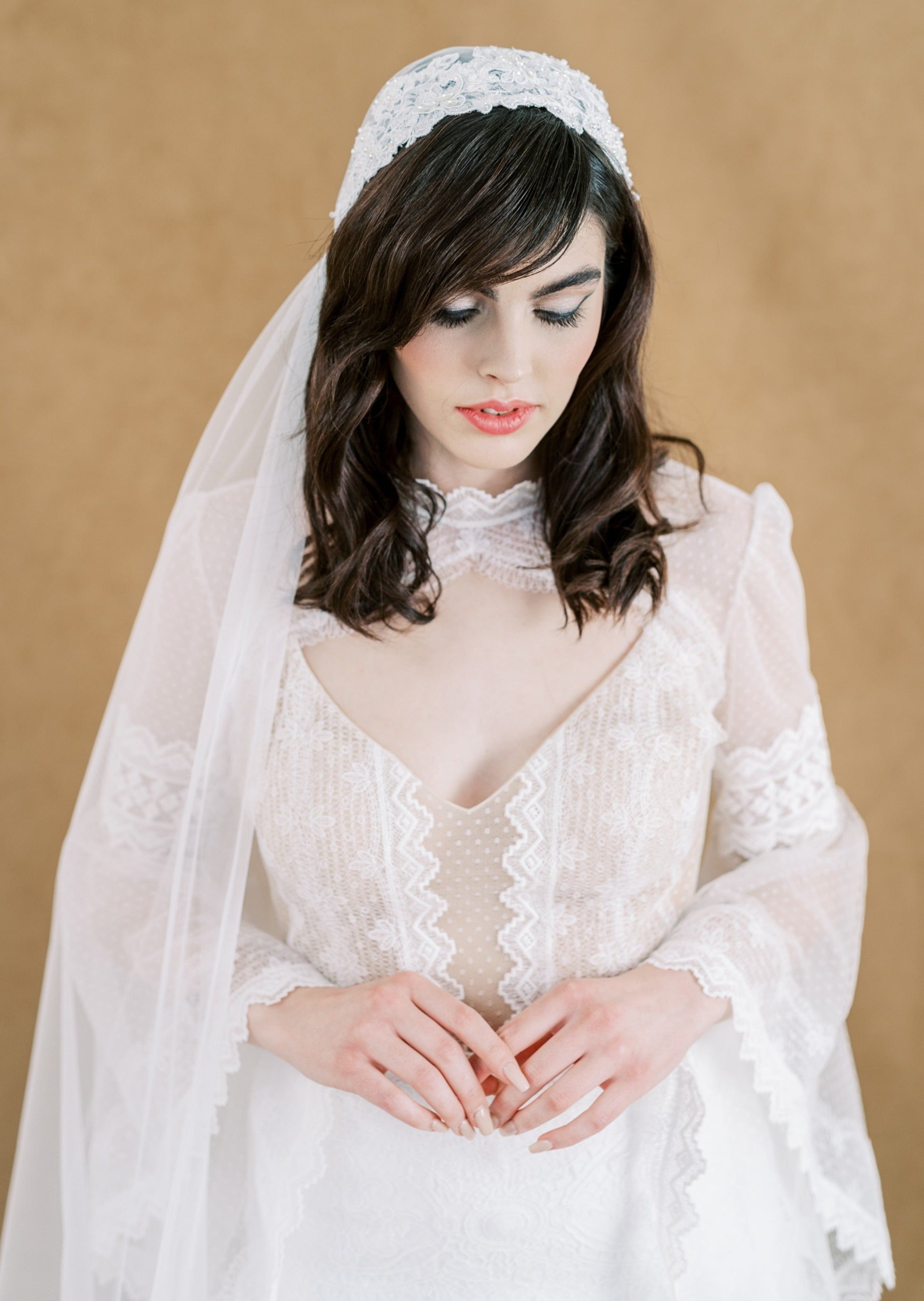 JONI Beaded Vintage Lace Juliet Veil